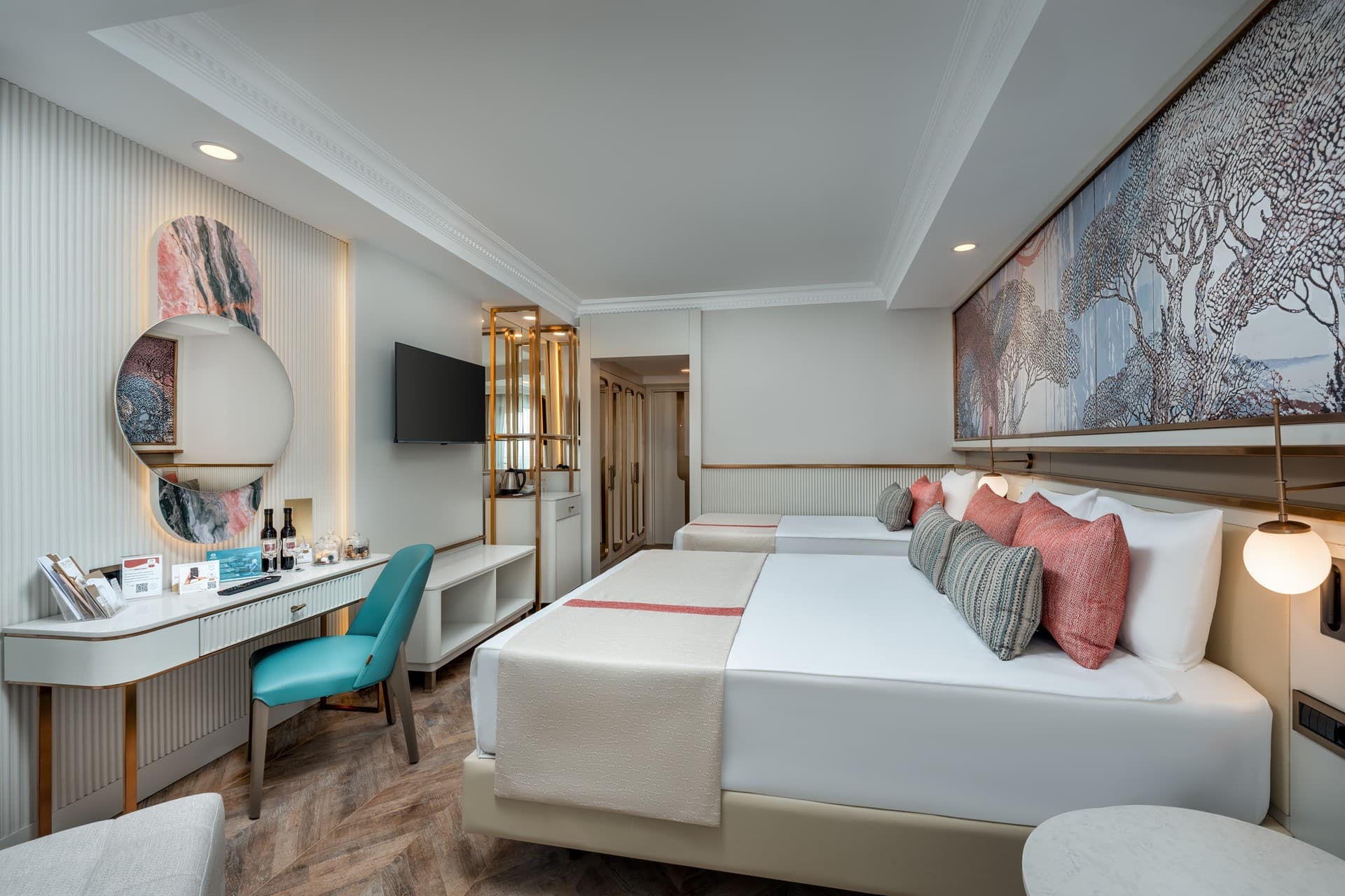 Standard Room, Side Sea View at Delphin Palace — view 2
