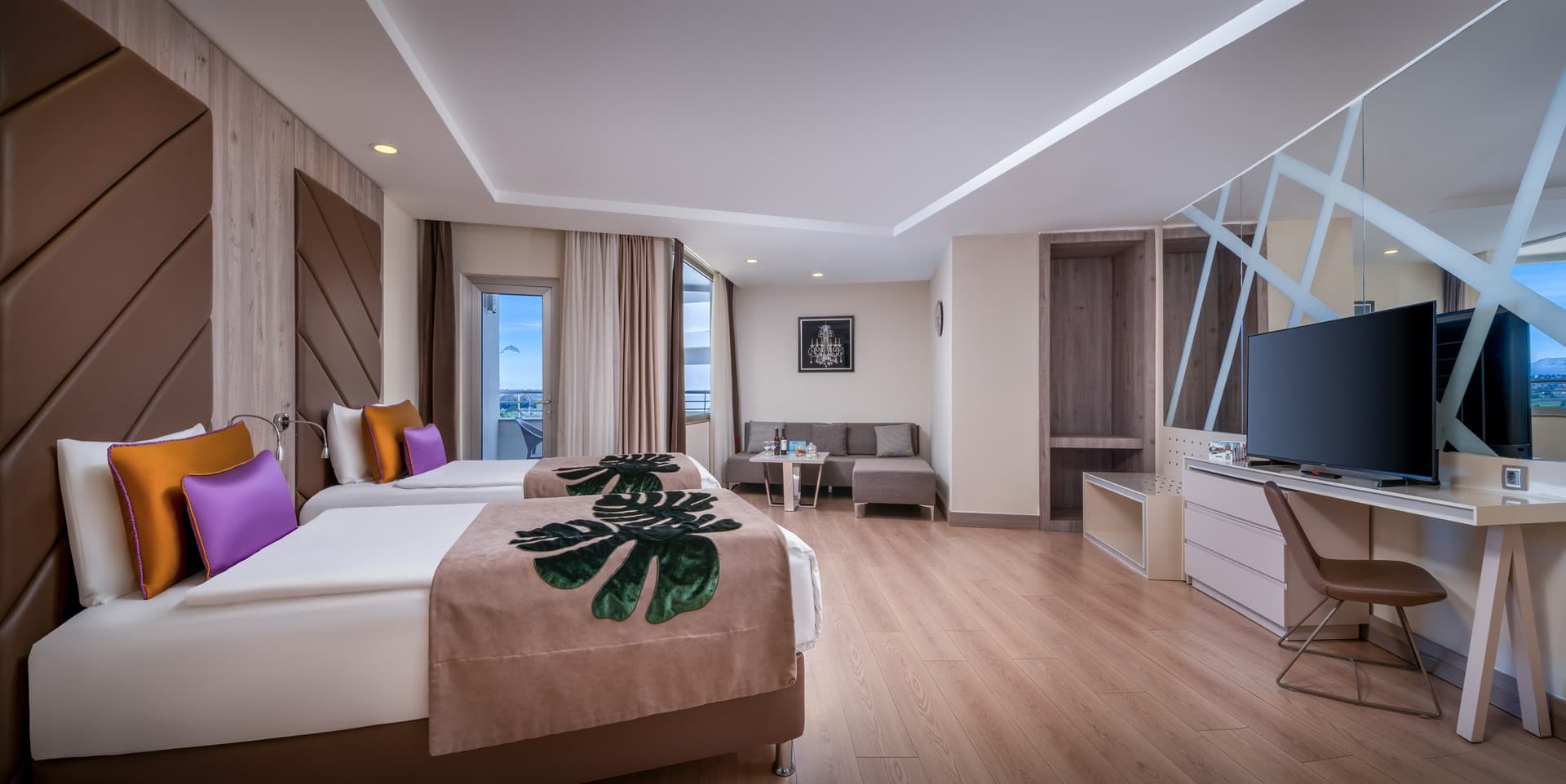 Be Family B — Family Suite bij Delphin Be Grand Resort — aanzicht 2