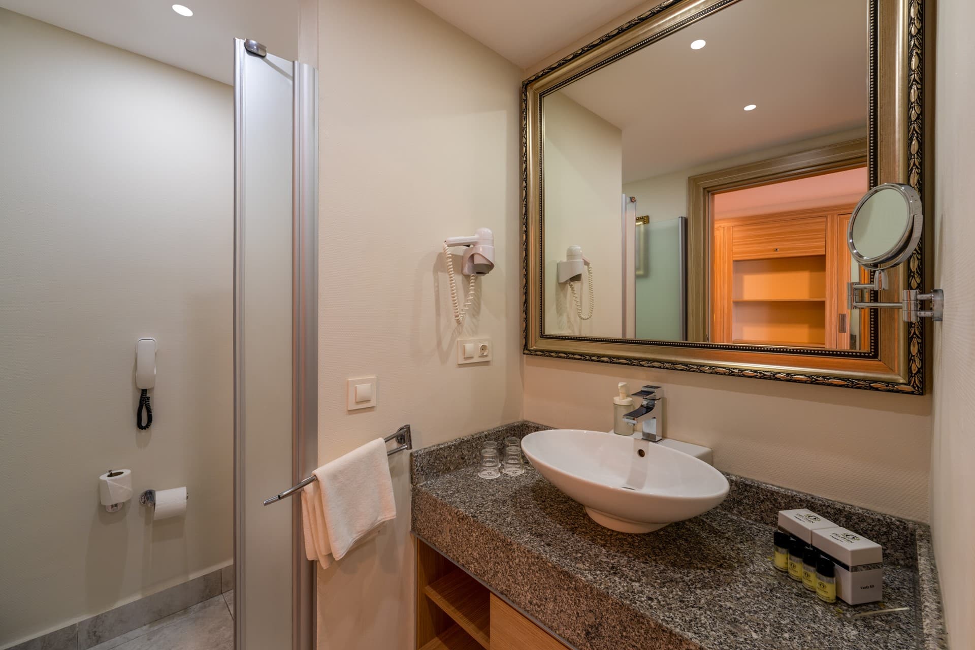 Rodinný pokoj v hotelu Delphin Deluxe — foto č. 6
