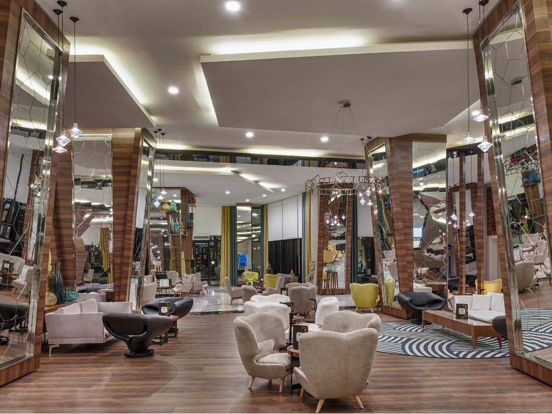Botanik Platinum otelinde Lobby Bar