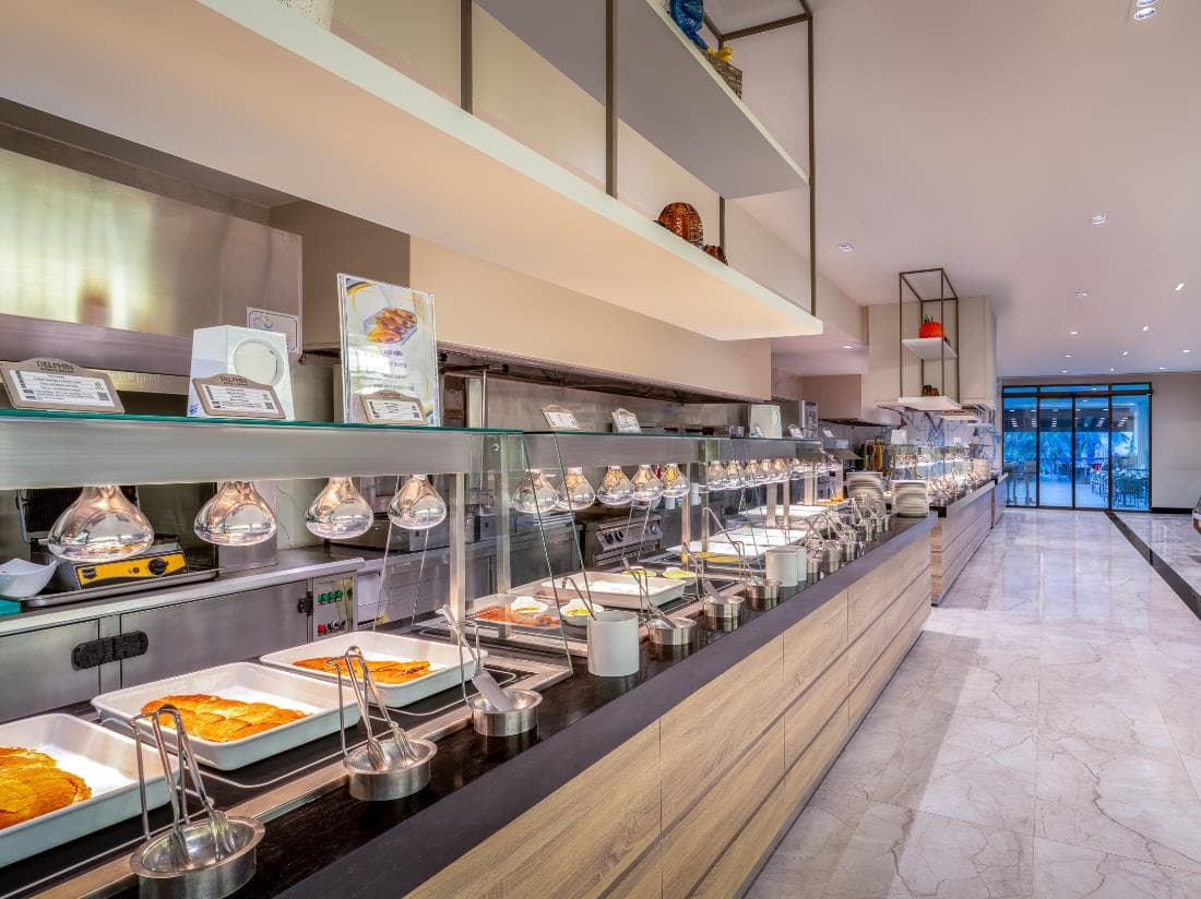 The Grand Table at Delphin Diva