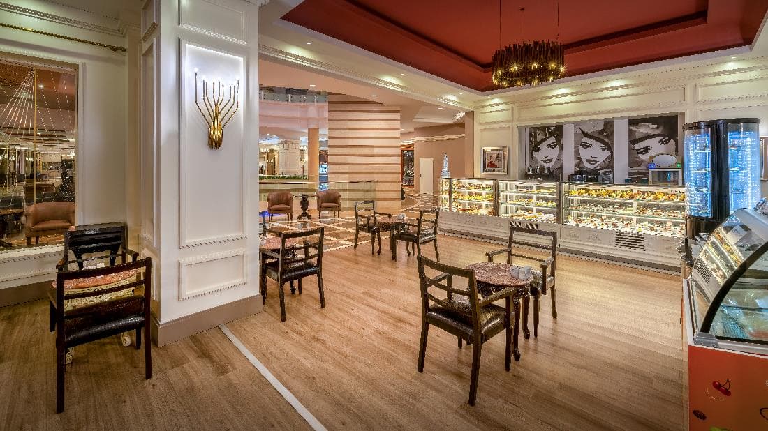 Patisserie at Delphin Diva